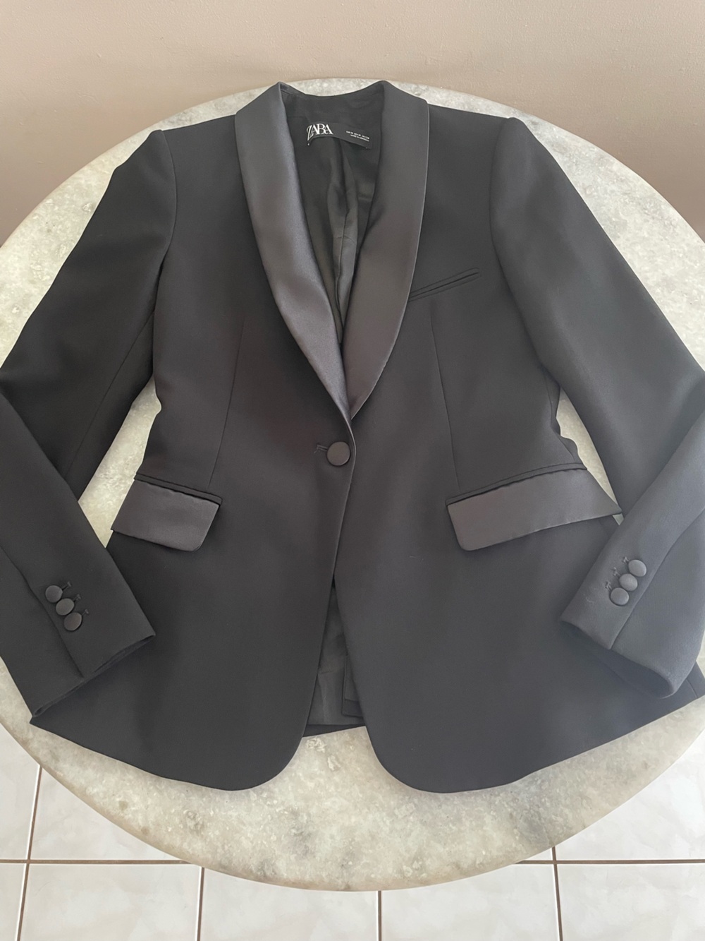 Zara Tuxedo Blazer - Picture 7 of 16